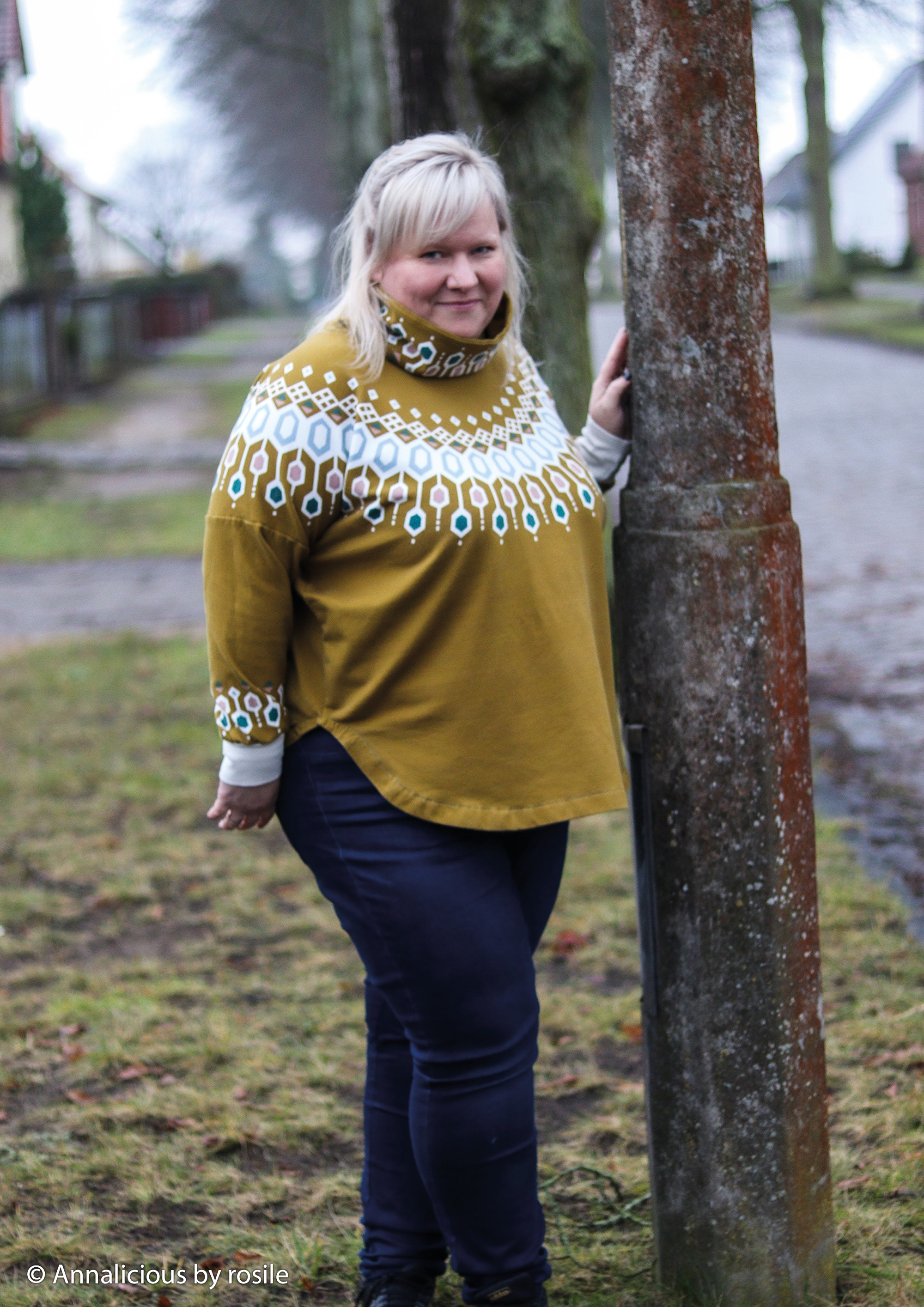 Stoffpanel "Icelandig Sweater" by Käselotti Ocker