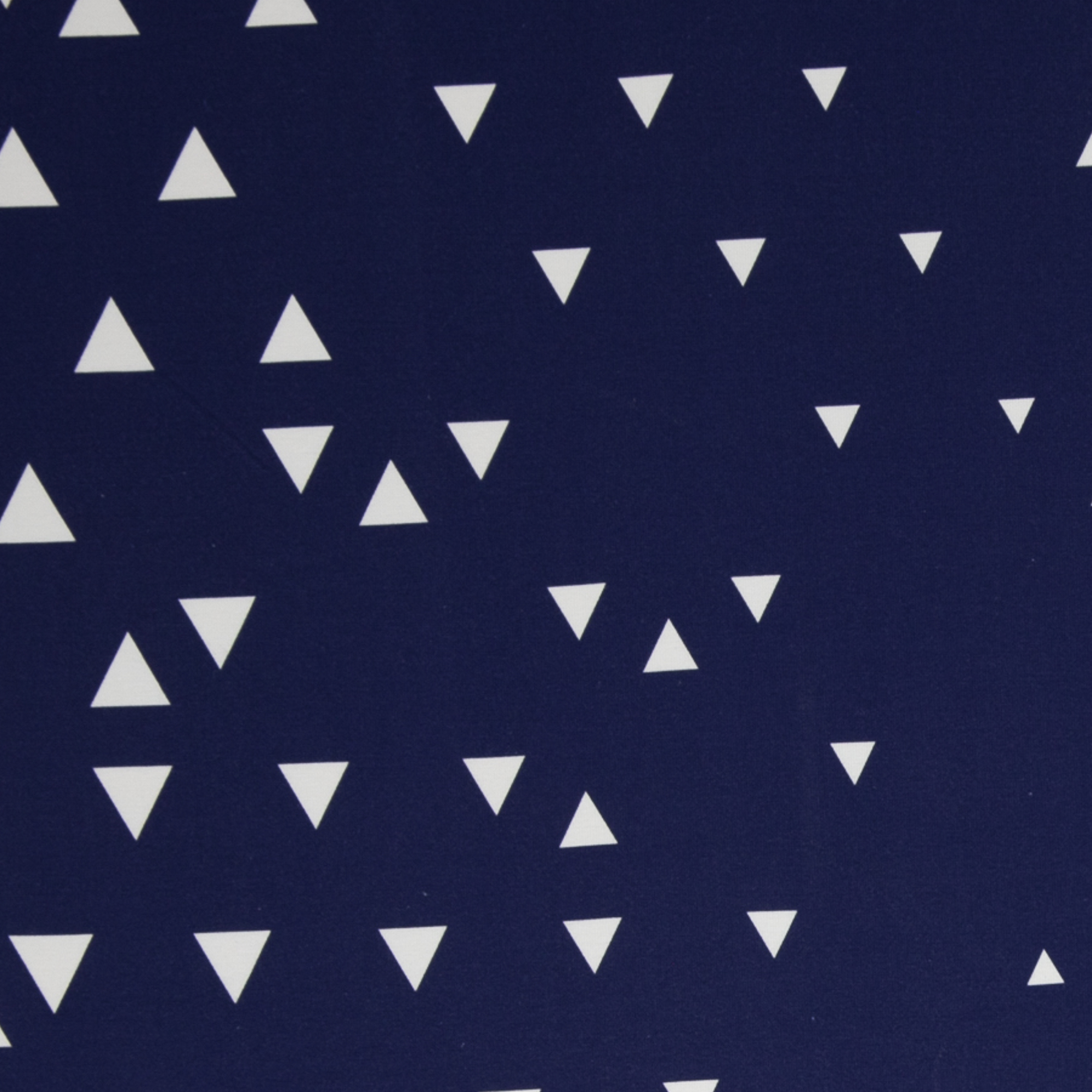 Jersey Stoff Grafische Dreiecke auf Dunkelblau "Nora" von Swafing 